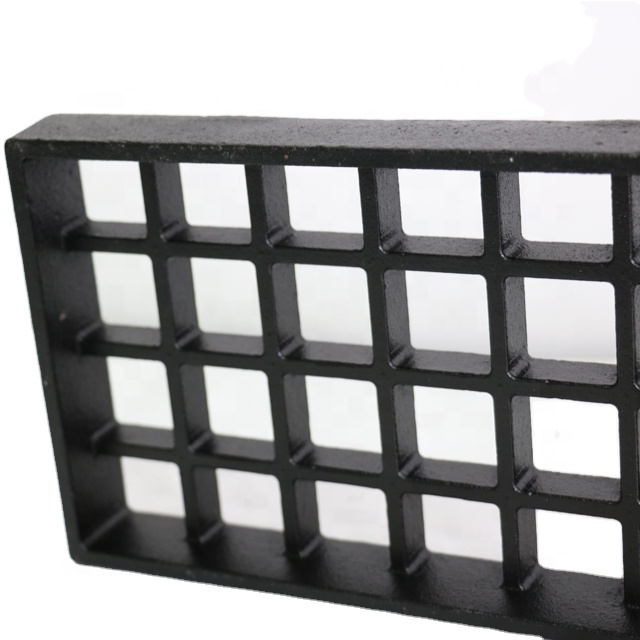 Durable cast iron grill mesh for commercial outdoor gas grills