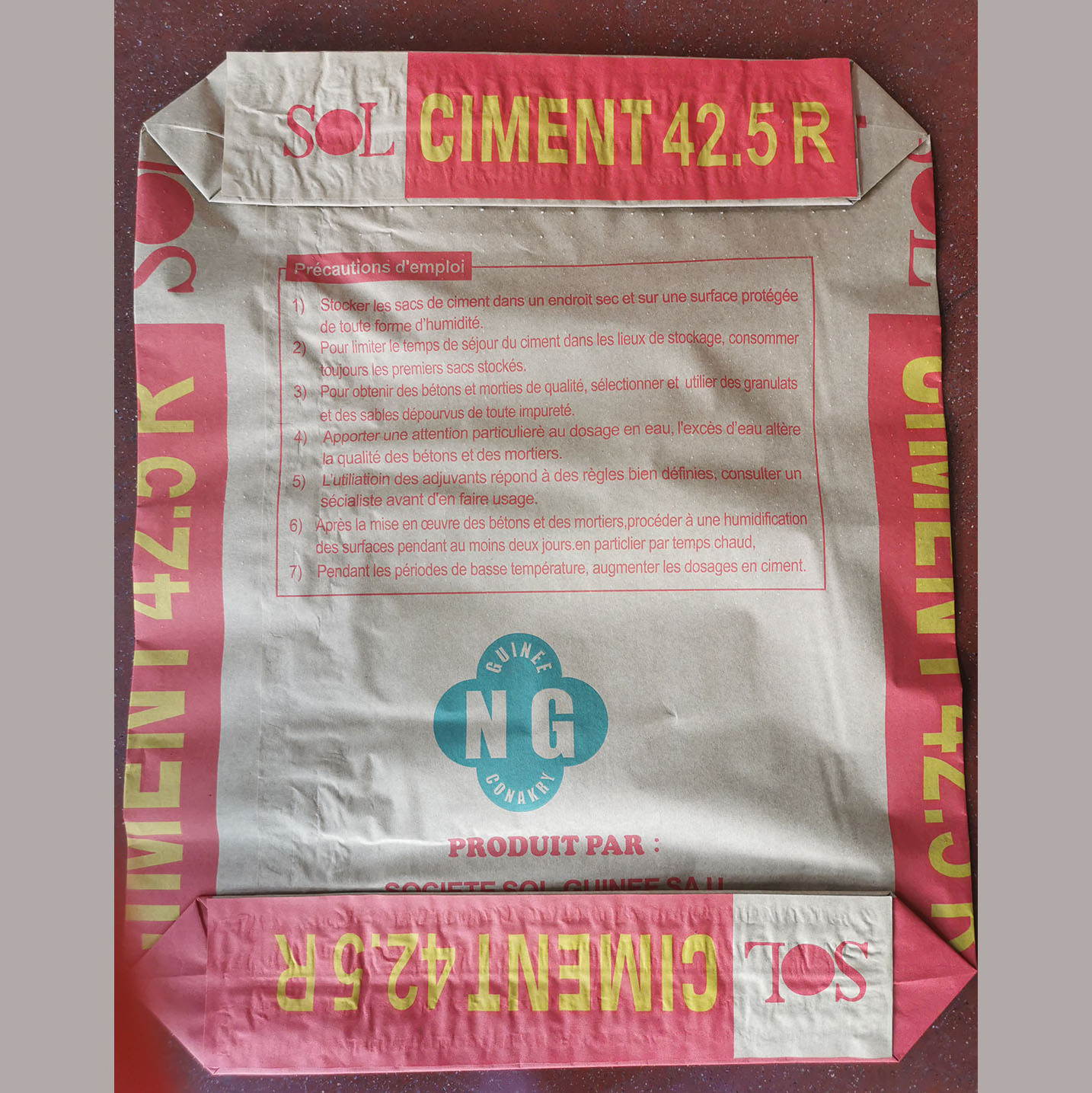 High quality Multi-Wall Paper Pasted Valve Bags flat bottom 90g cement kraft paper valve bag customized printing logo