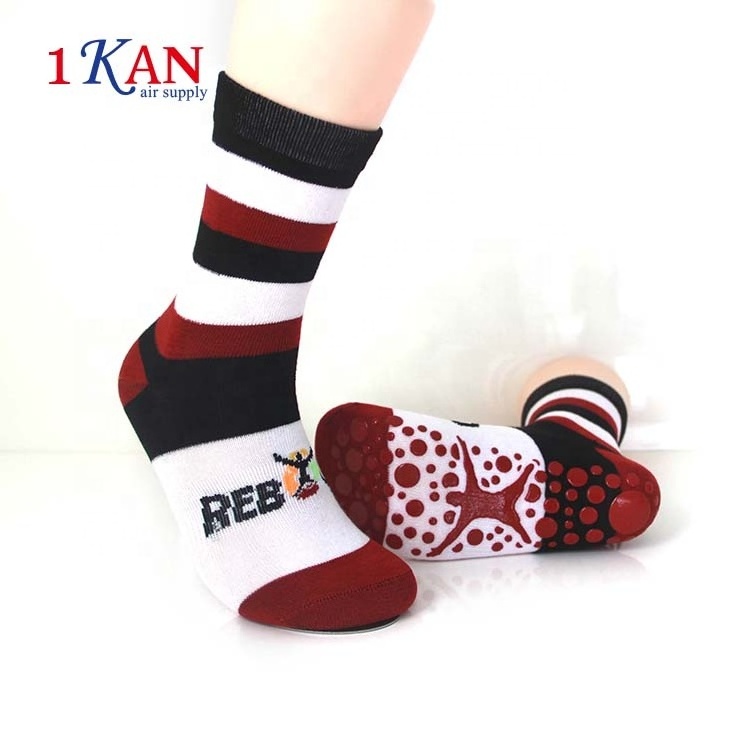 Anti-Bacterial Mid-calf soccer anti slip socks Jump zone sport stripe socks