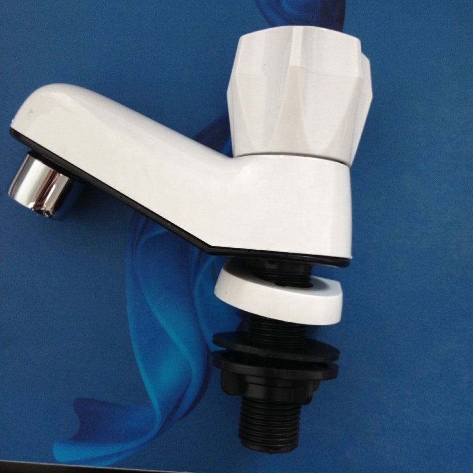 sanitary ware  new arrival deck mounted bathroom faucet and pillar tap for sink basin (BD-76)