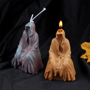 Smokeless Soy Wax Unique Grim Gothic  Candle, Home Decor Halloween Party Grim Reaper Horror Scented Candle