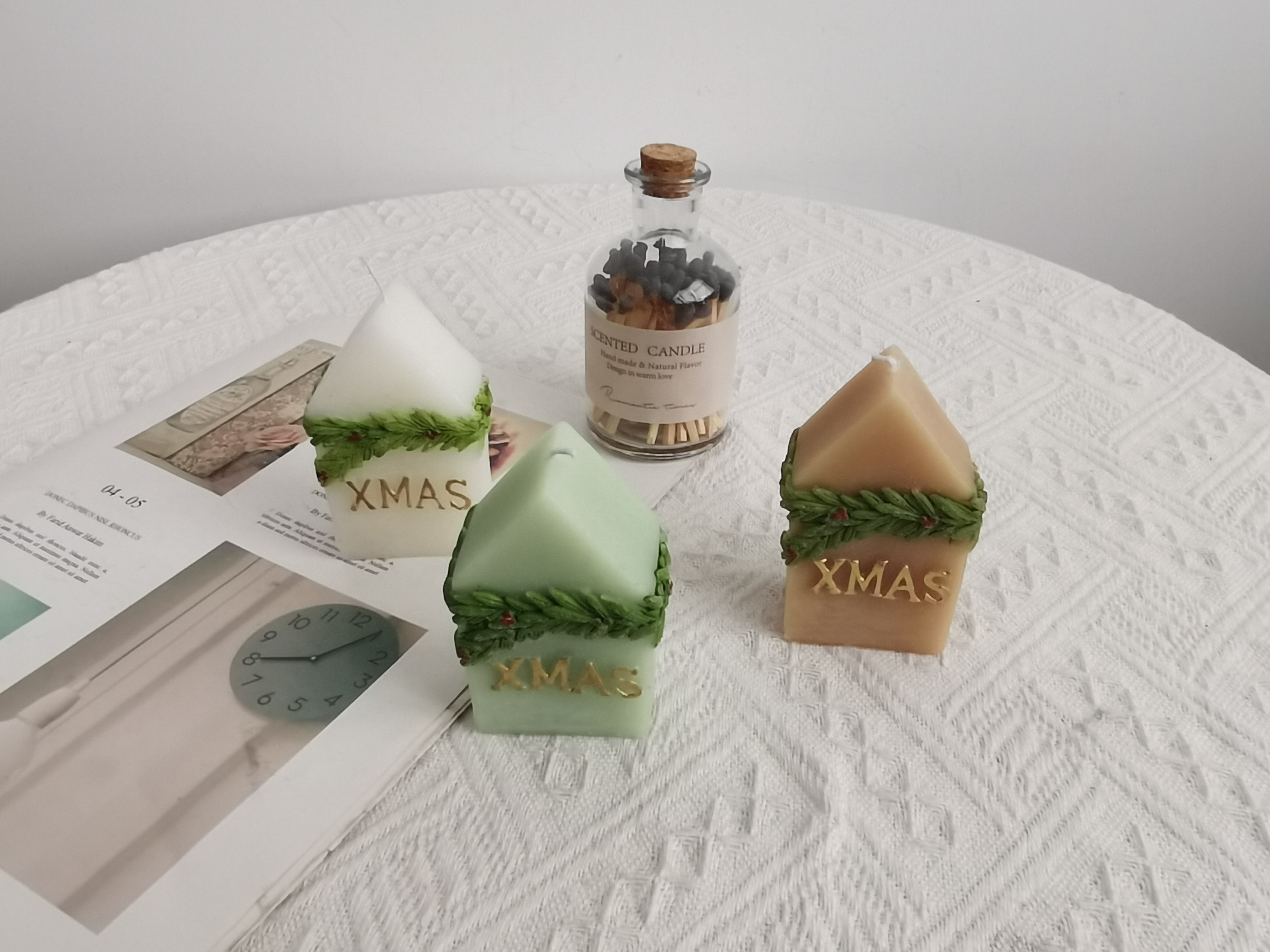 Christmas Party Decor Soy Wax House Shaped Candles, Scented Tealight Candle Custom Logo Gift Set Christmas Candle