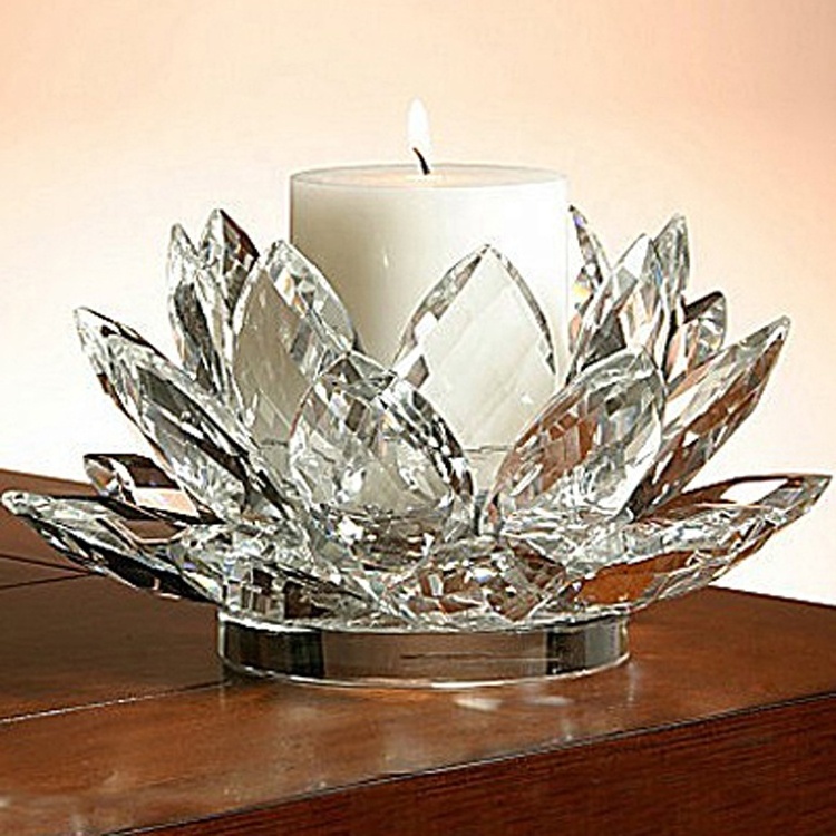 Wholesale beautiful design handmade crystal clear  lotus candle holders for wedding decoration