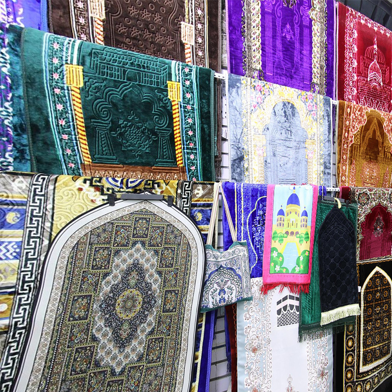 Portable Luxury Turkish Velvet Prayer Rugs Travel Soft Shaggy Rugs Ramadan Gift Islamic Prayer Mats Cartoon Area Rugs