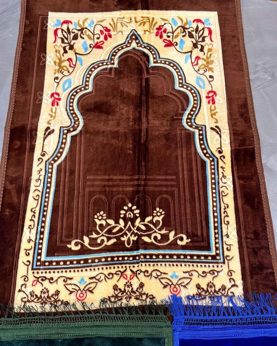 Custom Turkish High Quality Quilted Sejadah Thick Foam Padded Prayer Mat Muslim Islamic Prayer Rug Mat