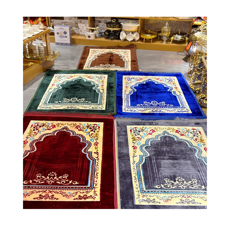 Custom Turkish High Quality Quilted Sejadah Thick Foam Padded Prayer Mat Muslim Islamic Prayer Rug Mat