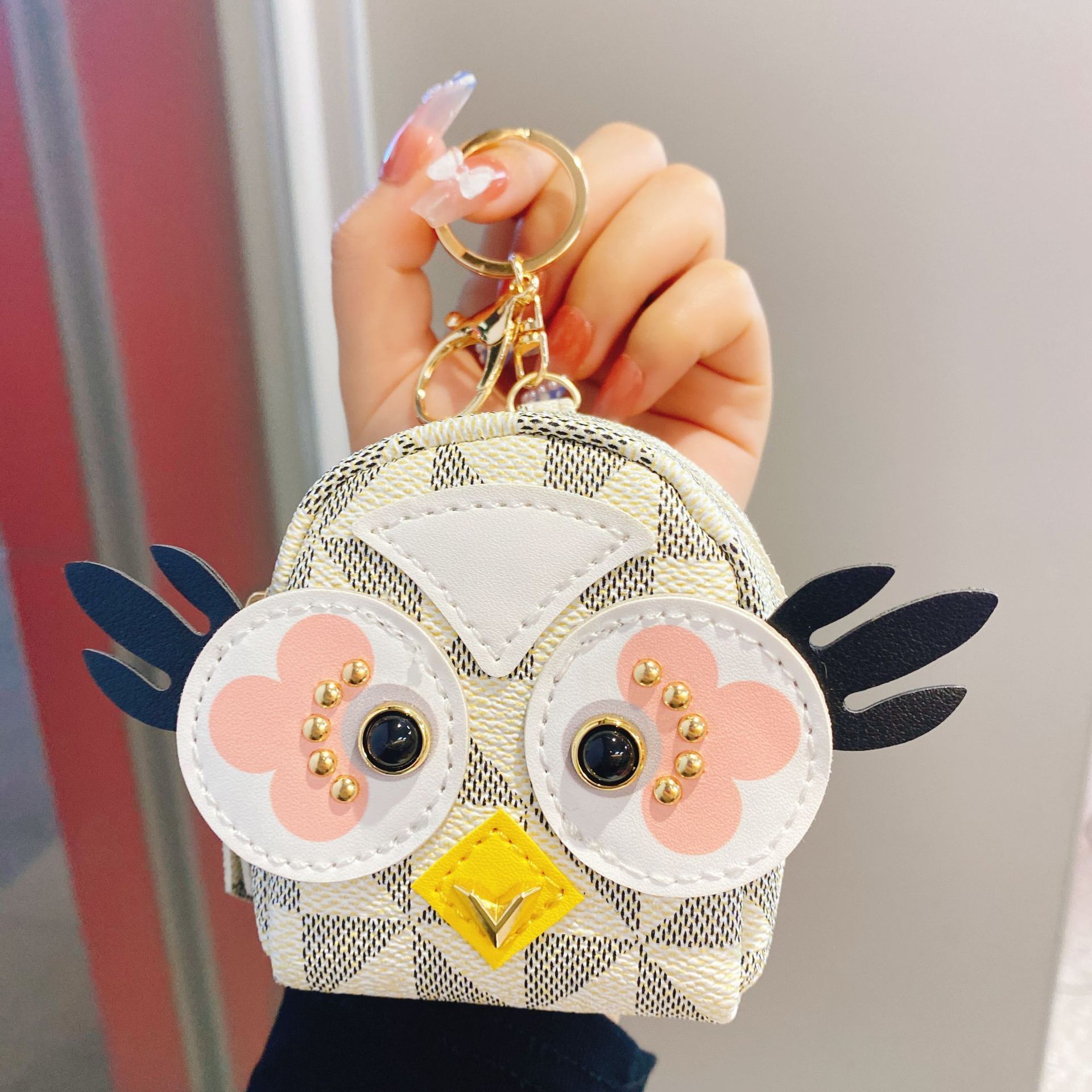 Factory Wholesale Women cute mini PU leather bag coin purse keychain owl leather key chains jewelry