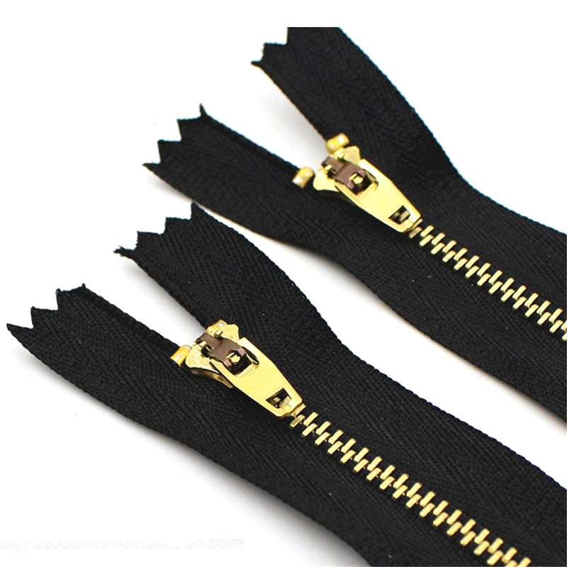 Good Quality 45YG 4YG 5YG Slider Brass Metal Zipper for Jeans Custom length Multipie Colors Tape Garment Zipper