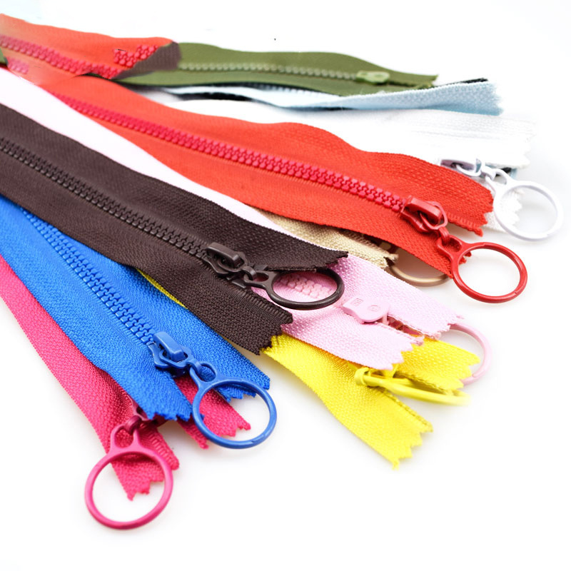 Factory Promotion Heavy Duty Zipper Tape #5 Closed Zipper Colorful Plastic Resin Clothes Zipper with drop slider pass the needle