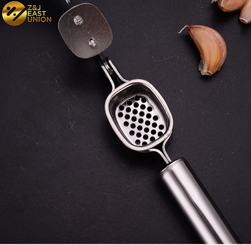 Garlic Press Stainless Steel Mincer and Crusher with Garlic Rocker and Peeler