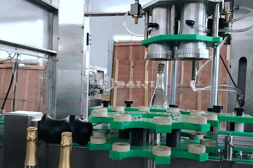 Turnkey project glass bottle sparkling wine making filling capping machine / champagne liquor bottling equipment