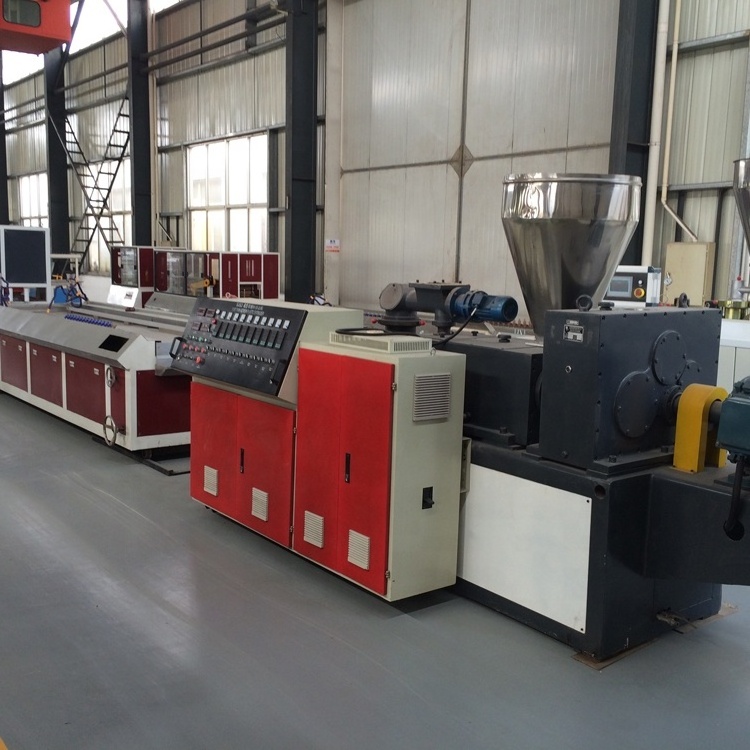 Hot sale good plastic pvc profile extrusion line / pvc window profile production line