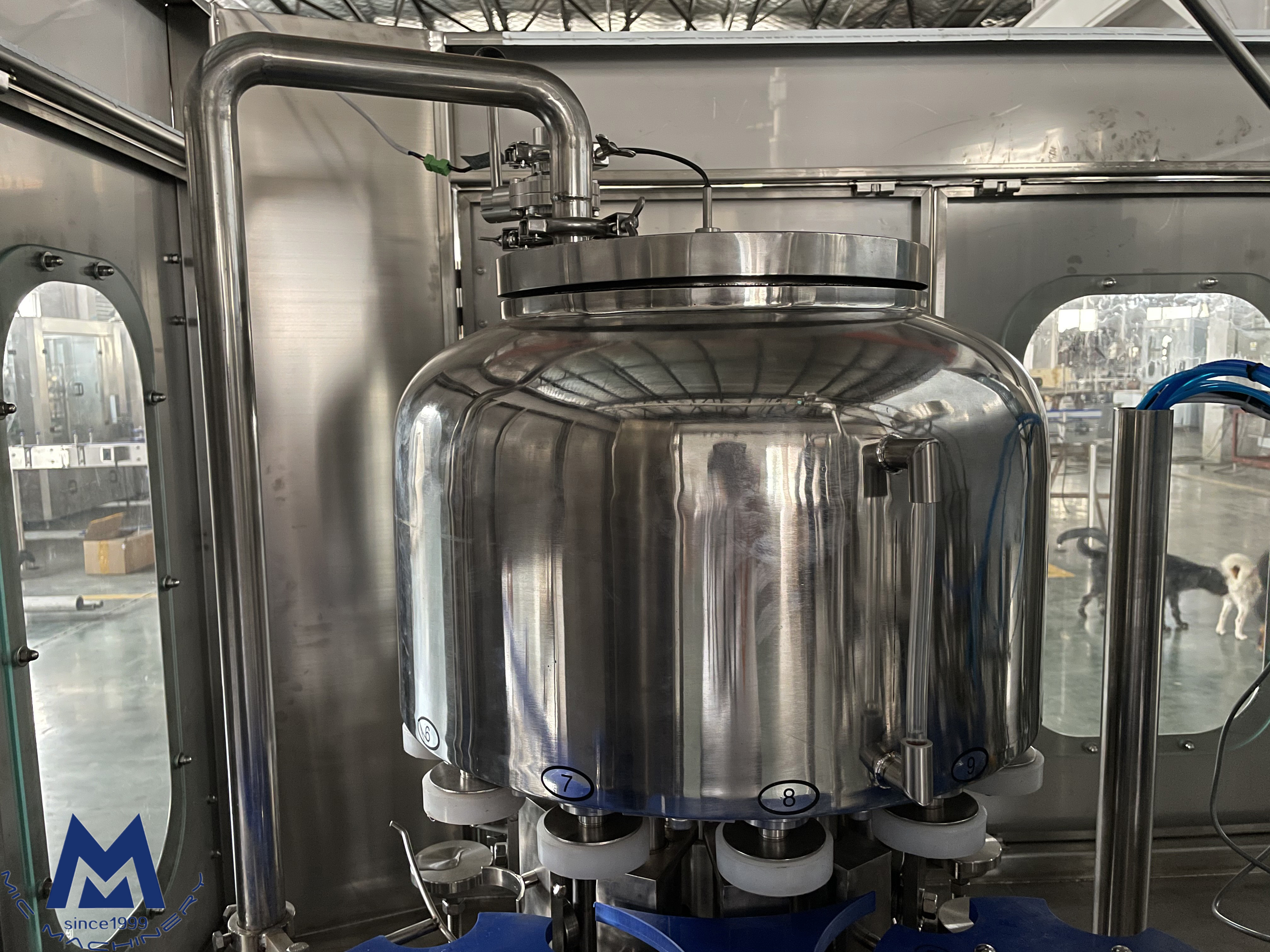 Automatic nitro can drink tea juice and sealing filler cold brew iced coffee canning filling machine