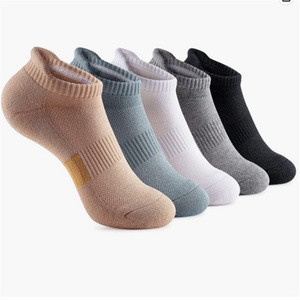 Wholesale short tube men's cycling running socks cushion absorb sweat breathable non-slip ankle badminton socks