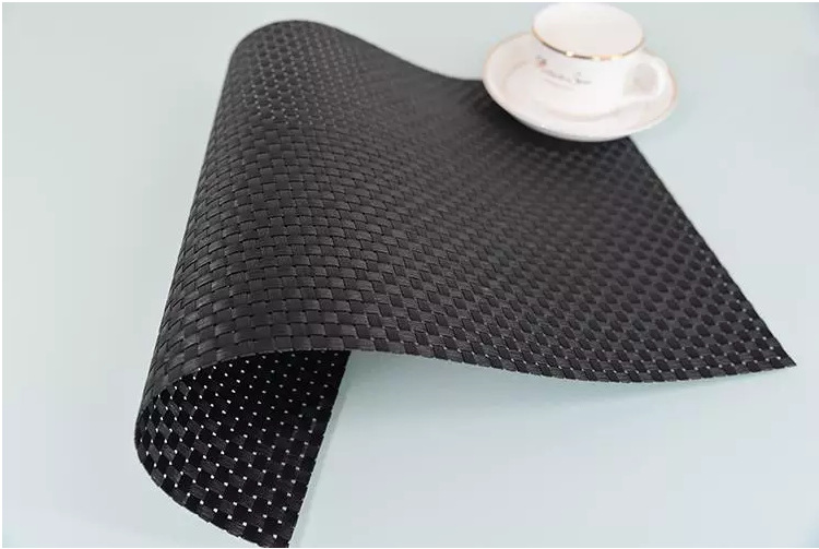 Pvc coated polyester mesh fabric High quality pvc table mats 30cm*45cm restaurant plastic woven mesh placemat