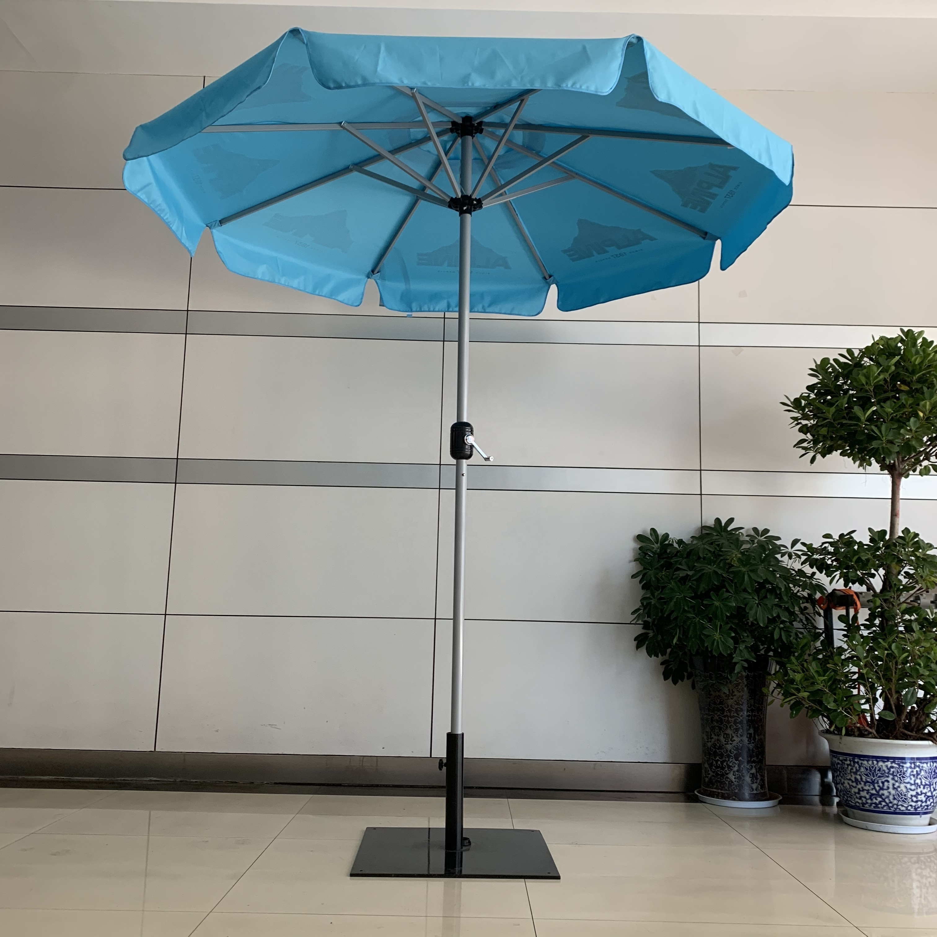 customized big size 3x3m3.5x3.5m 4x4m huge outdoor umbrella beer coffee drink bar parasol telescopic patio umbrella