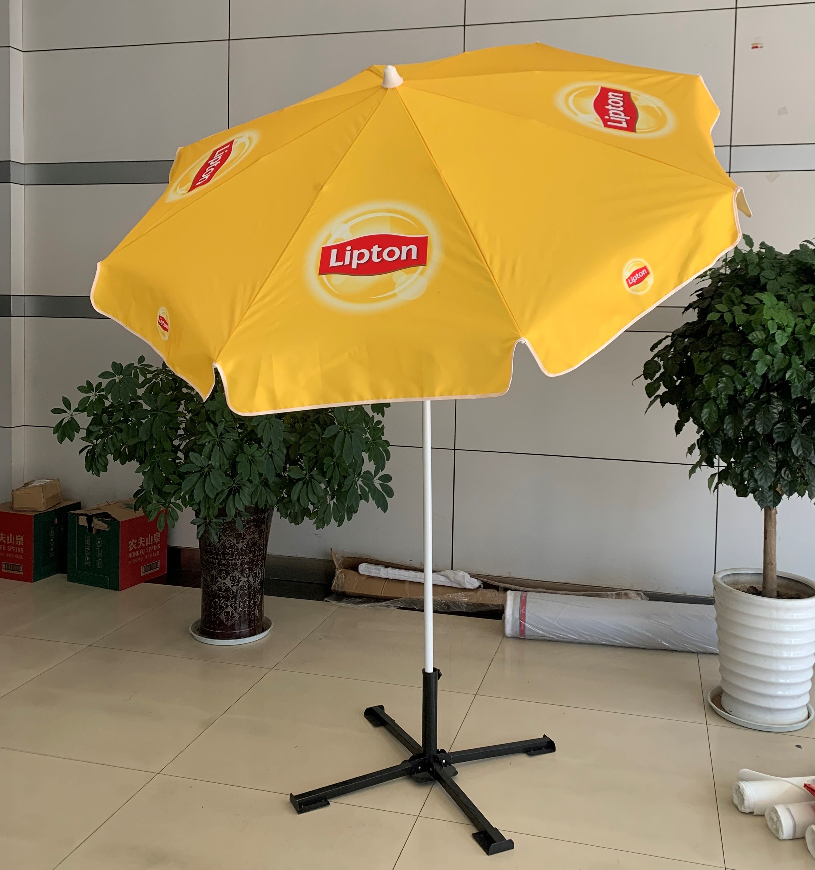 china factory big outdoor large patio umbrella parasol printed beach umbrella company logo customized branded beach umbrella