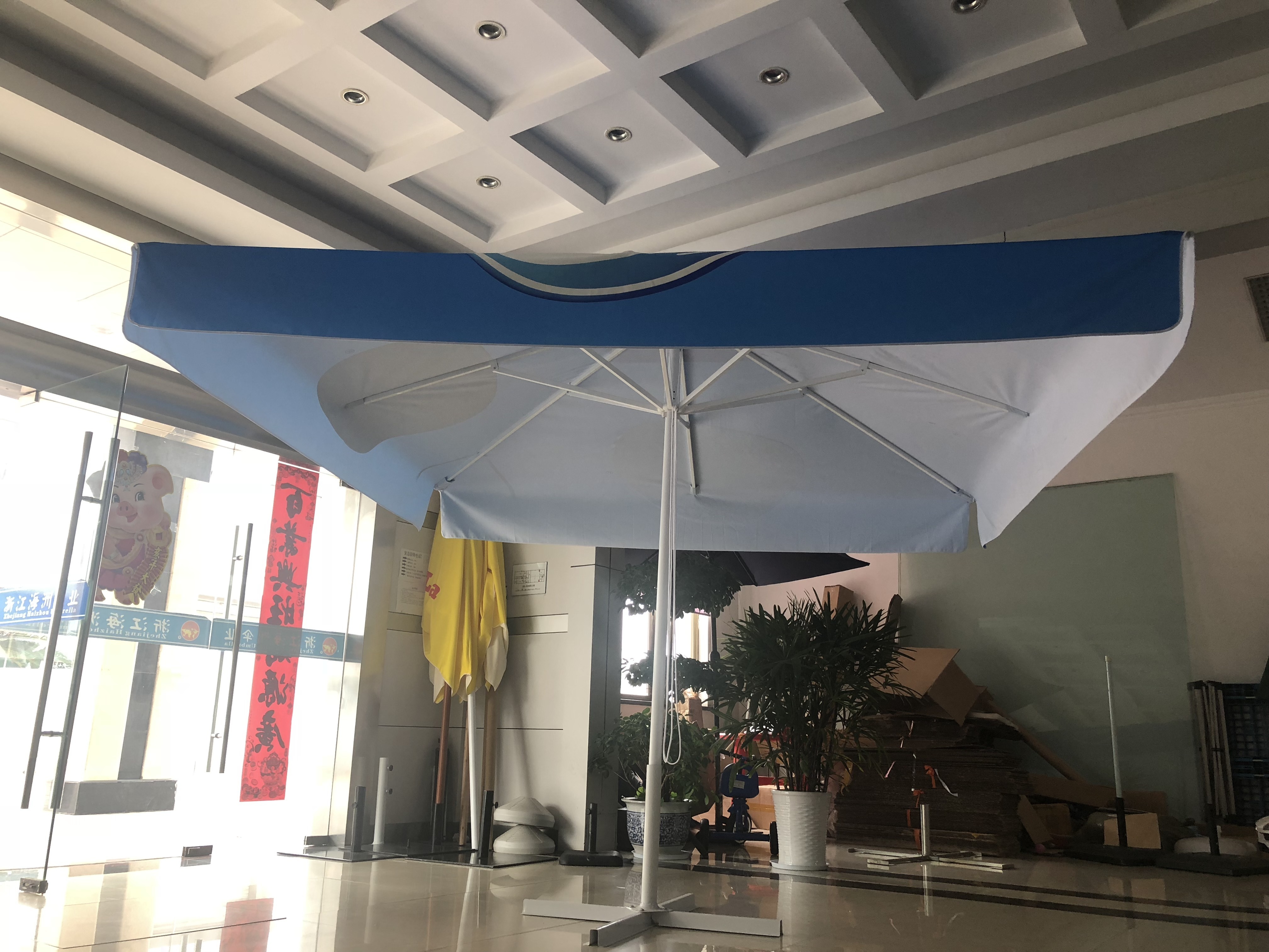 customized square Garden Umbrella big outdoor patio umbrella parasol with Stands