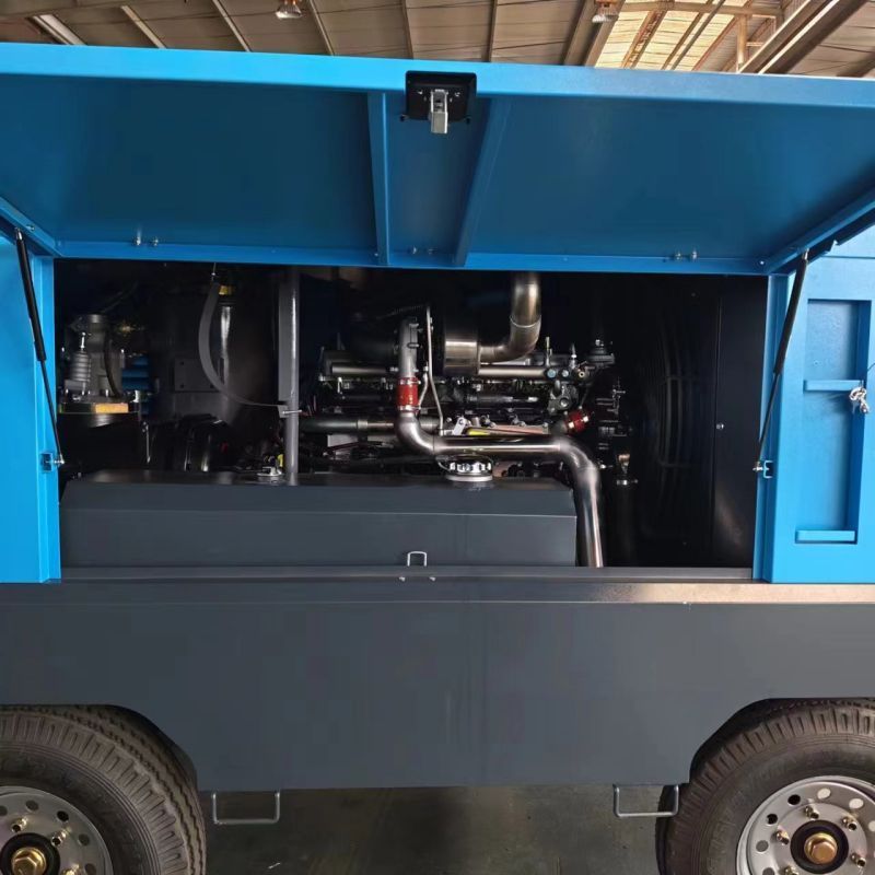 Hongwuhuan HGT17-17 Diesel Rotary Screw Air Compressor Truck Tires Portable 12 Bar Working Pressure Lubricated Stationary Mines