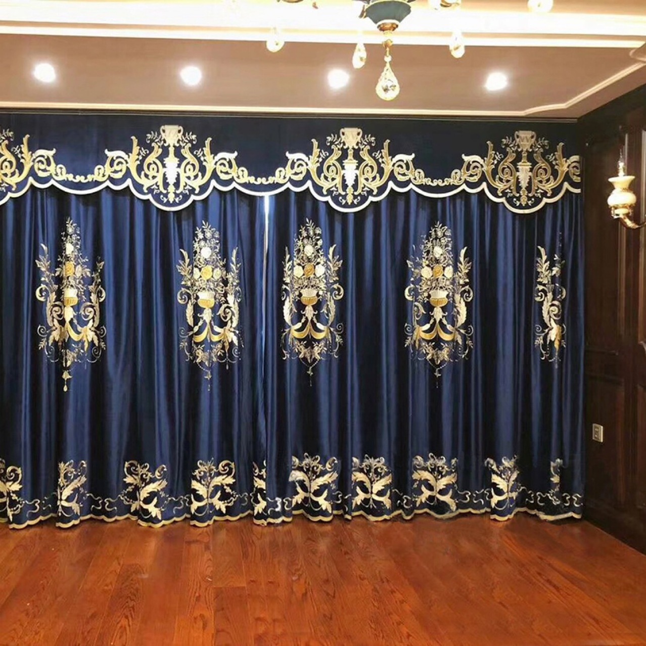 Customized Classic Royal Quality Blackout Luxury Curtains With Valance For The Living Room