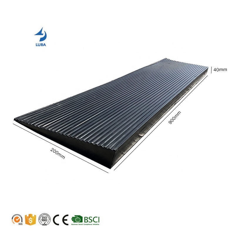 40*200*900mm Hot Sale Traffic Parking Car Rubber Durable Curb Ramps Threshold Kerb Ramp