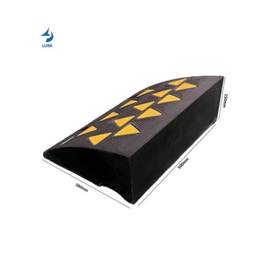 500*380*150mm Heavy Duty Truck Trailer Vehicle Roadside Kerbside Driveway Non-Slip Forklift Loading Dock Rubber Curb Ramps