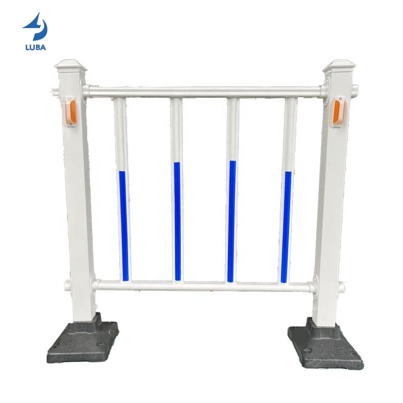 New Arrive Galvanized Steel Material Guardrail Driveway Moulding Galvanized Traffic Road Steel Barrier