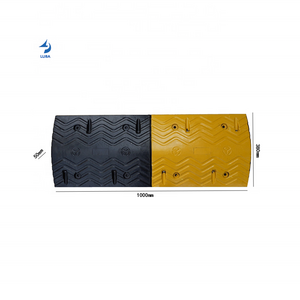 1000*380*50mm High Quality Traffic Barriers Parking Portable Reflective Safety Road Rubber Speed Bump For Car Truck