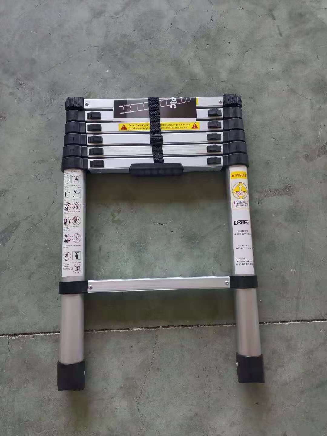 2020 new design Colorful 3.8m Height Aluminum telescopic ladder with bandage 12 steps