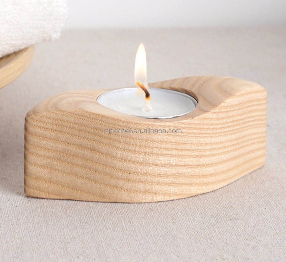 2024 Custom small wooden petal candle holder tea light holder for wedding decoration