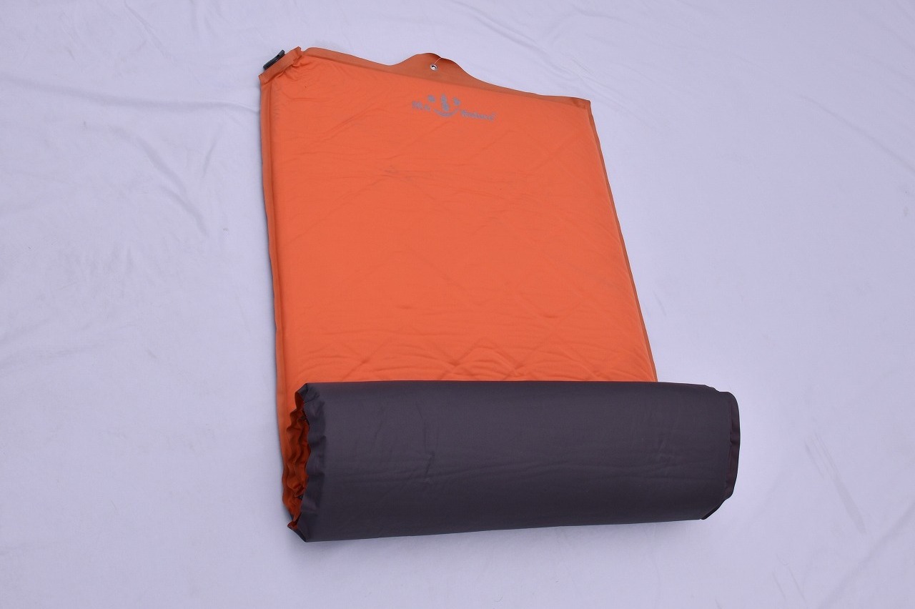 W Shape Down Digging Cutting Shape Comfortable Outdoor Padded Folding Camping Self-inflating Mattress