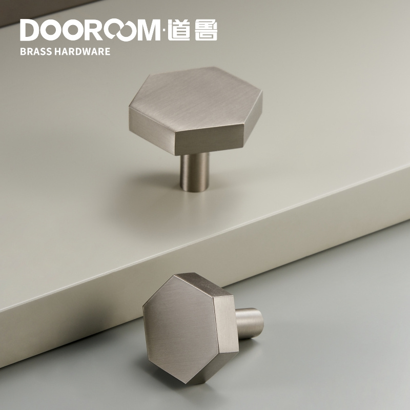 Dooroom Brass Furniture Handles Modern Brushed Nickel Matt Silver Pulls Wardrobe Dresser Cupboard Cabinet knobs