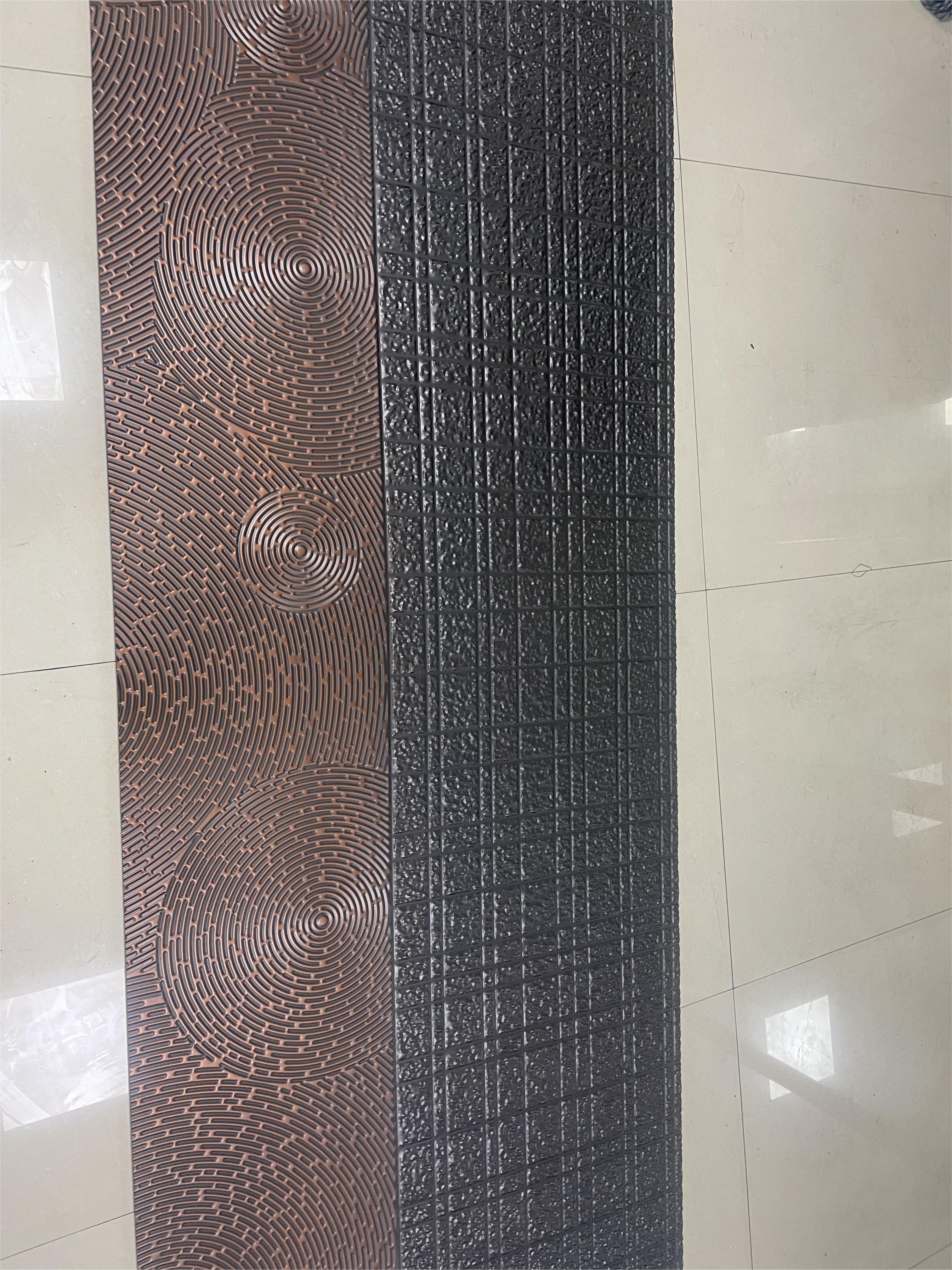 Qichang Panel Door Container Steel Sheet Metal Stamping