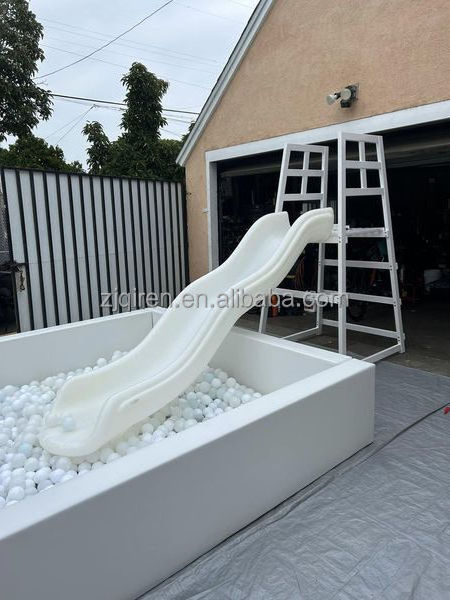 Large Plastic Building Waterproof And Non-Slip Naughty Castle Ocean Ball Pool Square Column White Slide With Stairs For Children