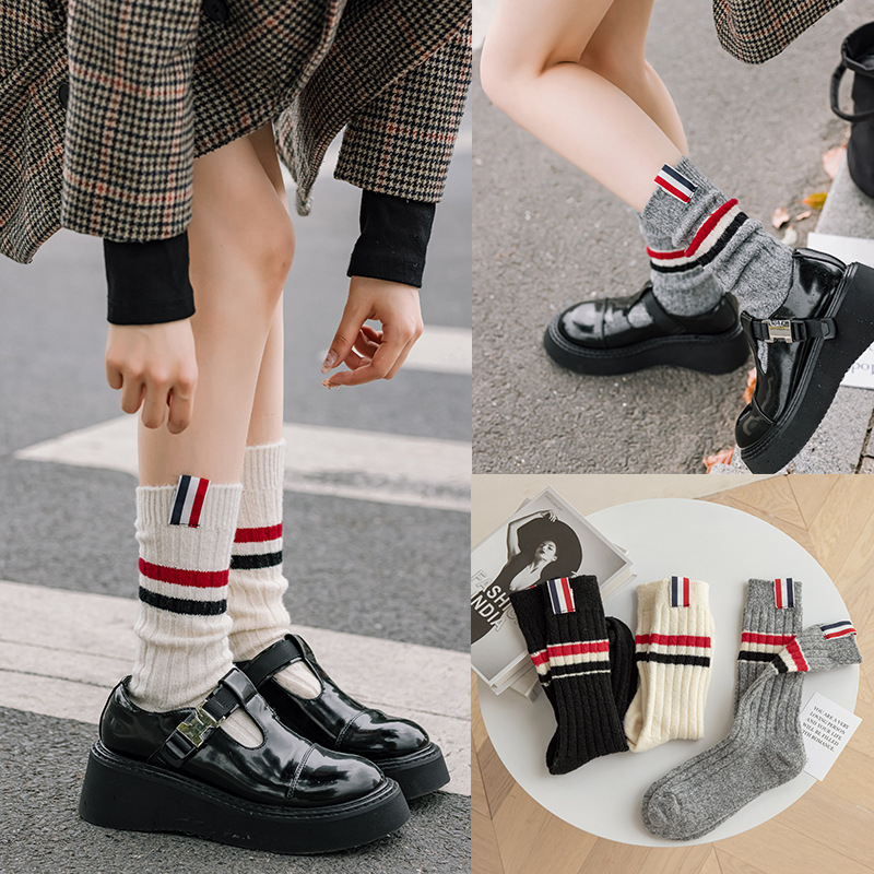 Autumn and Winter New Deer Plush Thickened Solid Color Pile Socks Women's Ins Same Style Internet Celebrity Thick Line Calf Sock