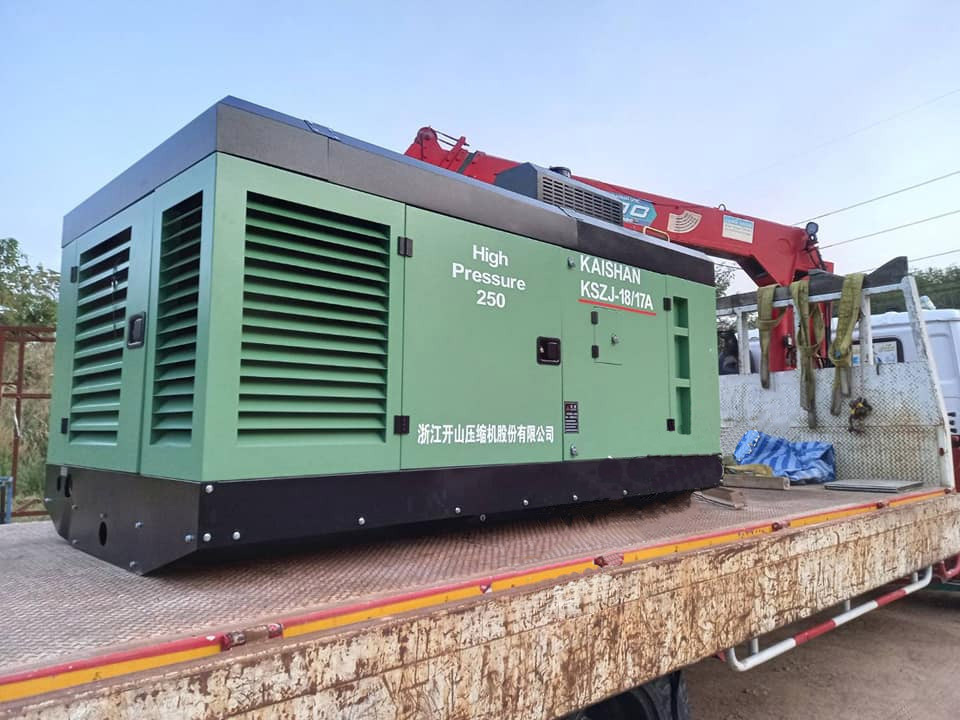 Kaishan KSZJ-29/32G 22 Bar 700 Cfm Screw Air Compressor Manufacturer Big Capacity High Pressure Air Compressor