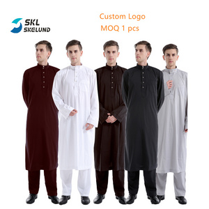 Wholesale Muslim Clothing Large Size Arab Muslim Wear Robe Solid Long Sleeve Thobe Men Robe Kaftan Custom Thobe Men Muslim