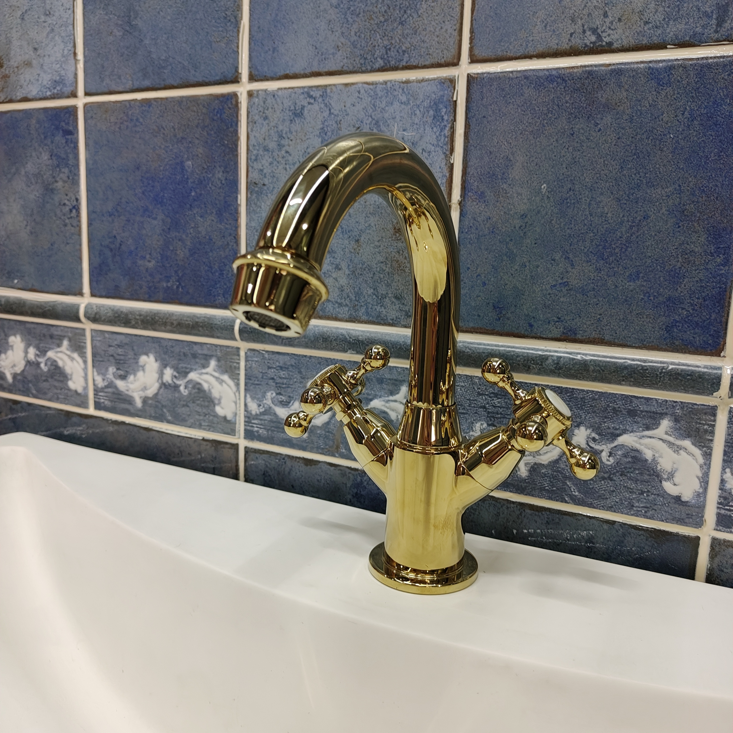 British European American classic two ceramic handle Brass kitchen mixer sink tap