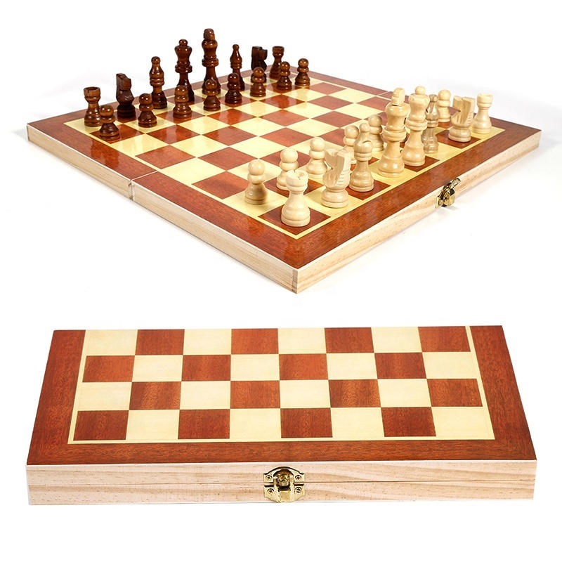 Custom Free Sample Portable Folding Packaging Wooden Chess Cheap Chess Sets Board