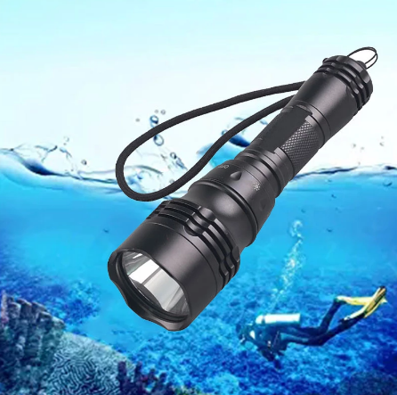 Diver Torch IPX8 Underwater Flash Light 1000LM Rechargeable  LED Diving Flashlight