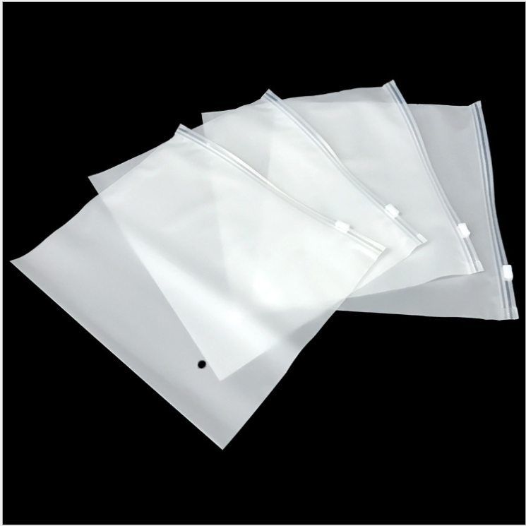 Wholesale PVC/EVA/PP High Quality  Zip lock Bag Frosted Zipper Bag For clothing