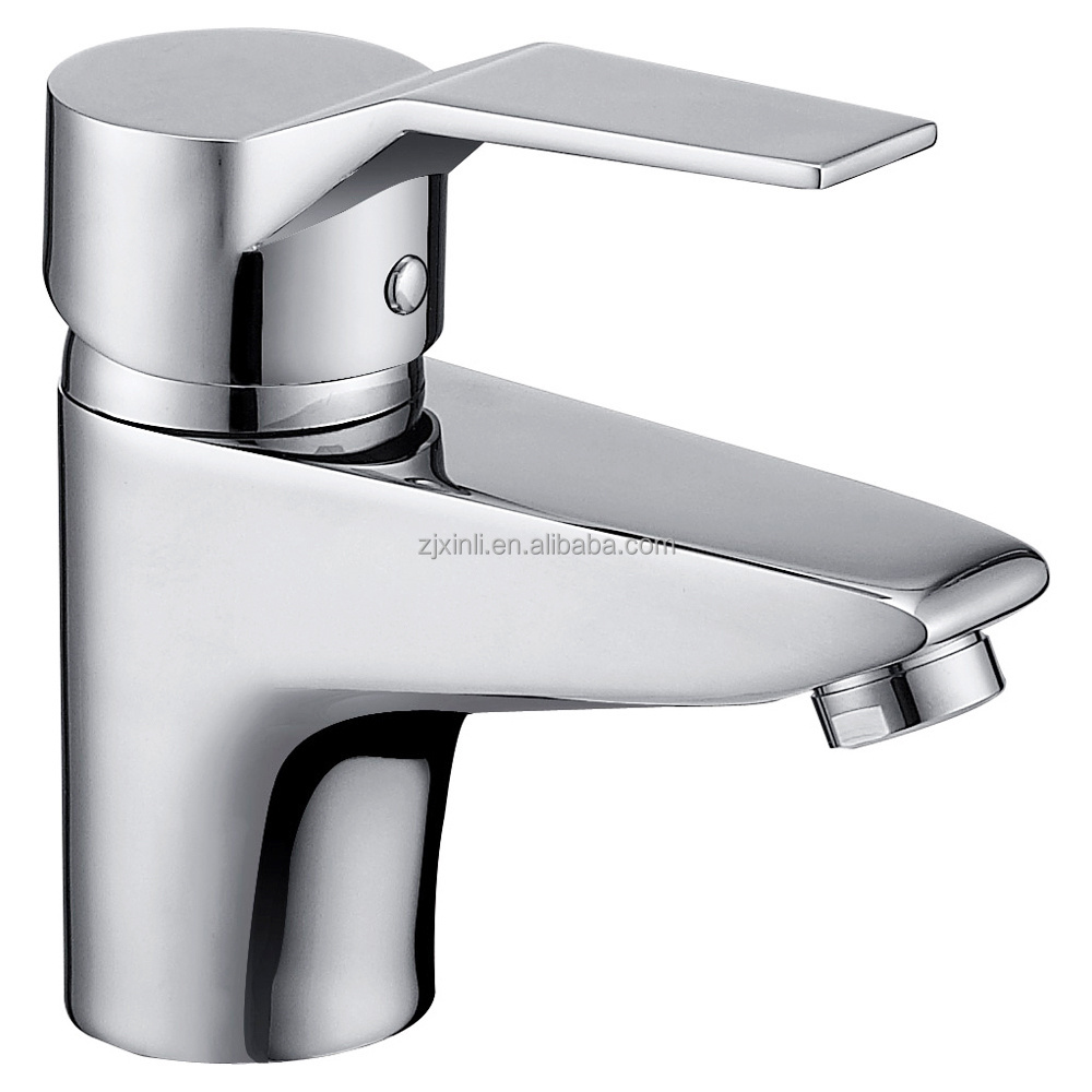 X8221B1 Brass Material Chrome Finishing Deck Mounted Basin Faucet