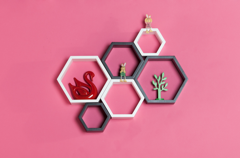 New design home decor  honeycomb Ornament Modular wall shelf Floating Storage Shelf, Set of 3