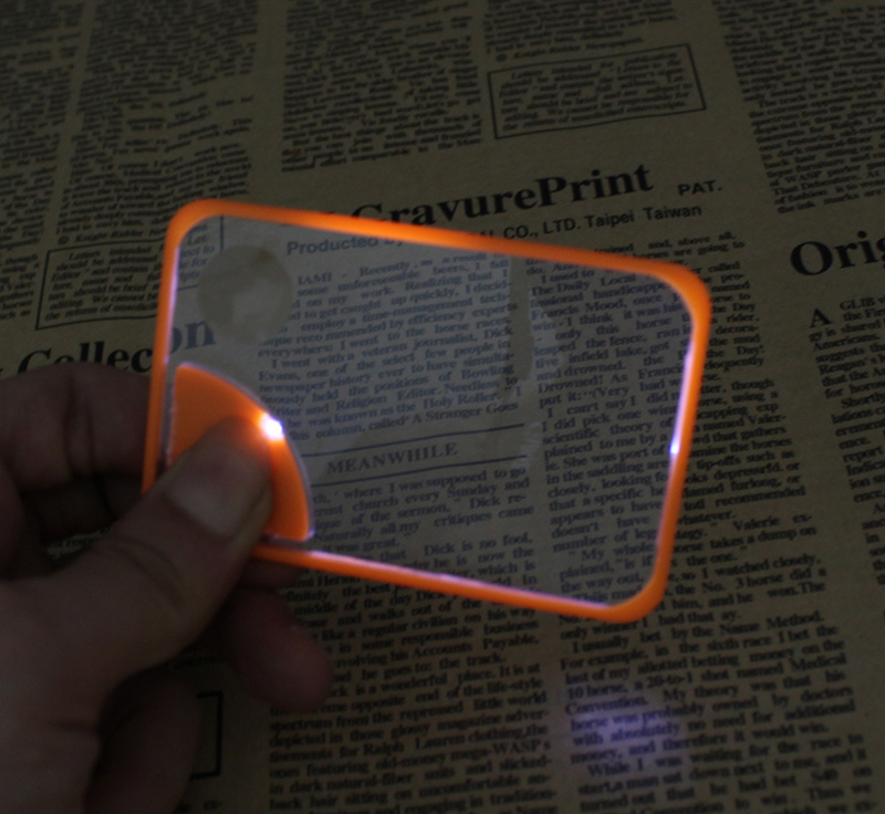 80*50mm Led Credit Card Magnifier