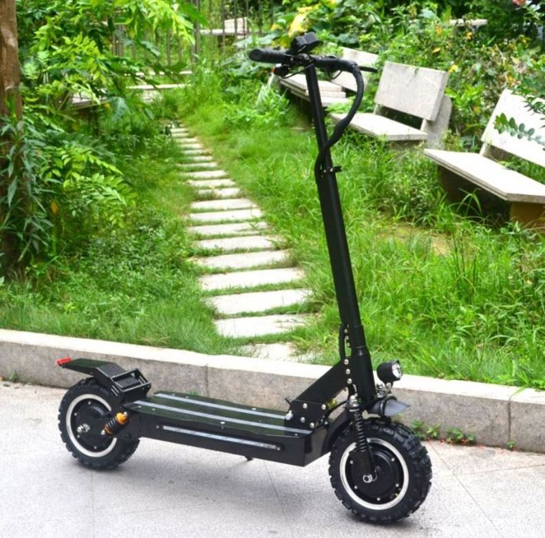 60V 20AH Dual Drive 1600W*2 Off-Road Electric Scooter Skateboard Foldable E Scooter Skate Board 11 Inch Wheel Mileage 60-70Km