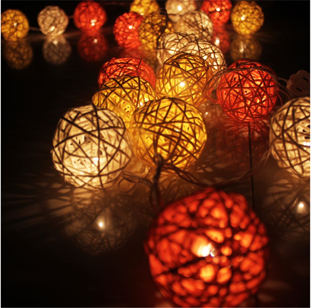 Decorative Hanging Battery Operated Rattan cotton ball string lights Christmas led cotton ball lights