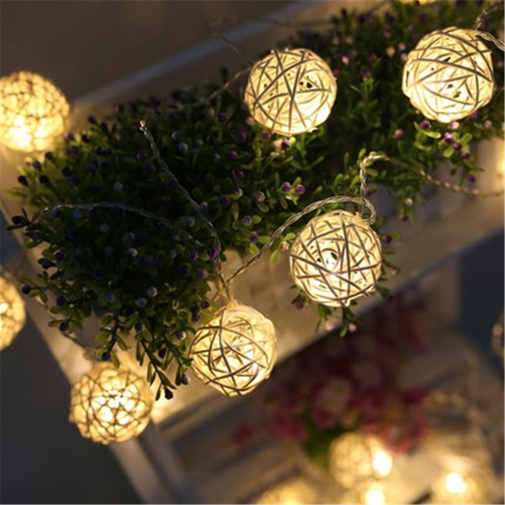 Decorative Hanging Battery Operated Rattan cotton ball string lights Christmas led cotton ball lights