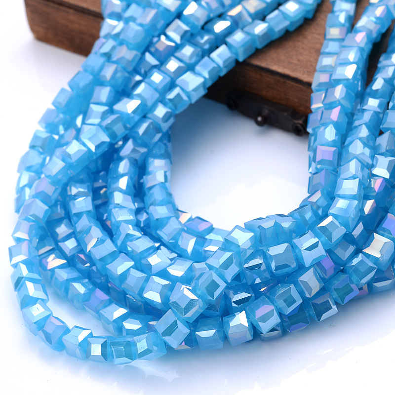 Cheap Yiwu Crystal Beads Factory Faceted Crystal Cube Glass Beads For Decorating Loose Glass Beads For Jewelry Making