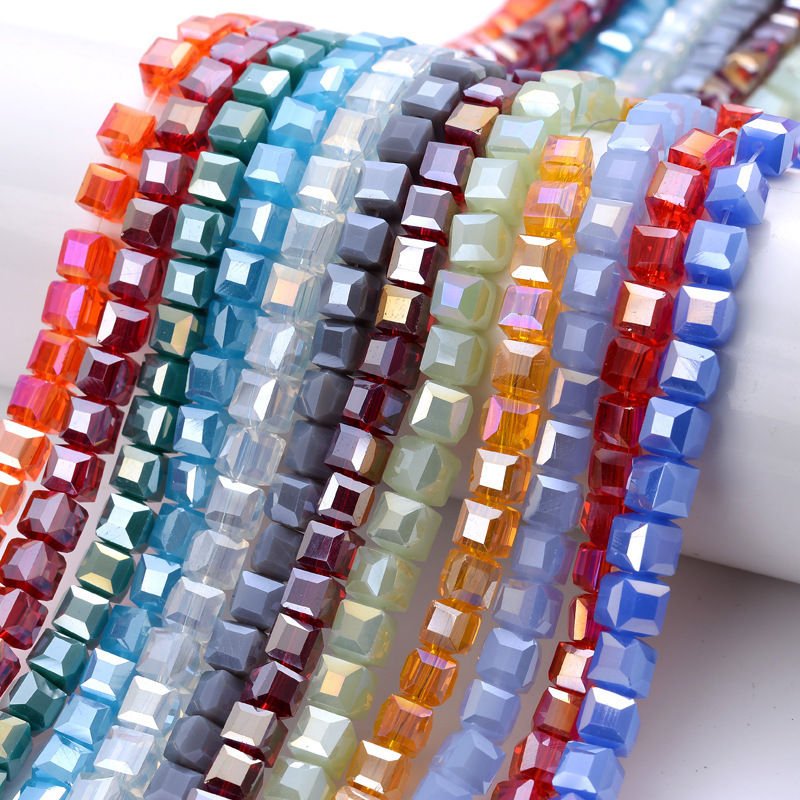 Cheap Yiwu Crystal Beads Factory Faceted Crystal Cube Glass Beads For Decorating Loose Glass Beads For Jewelry Making