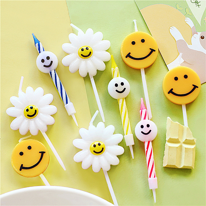 5pcs Smile Face Cake Candles Ins Cute Birthday Party Cartoon Cute Smiley Cake Decoration Daisy Yellow Smile Candle